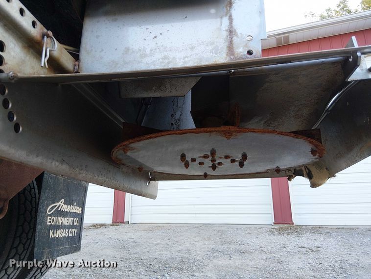 image for item DU3636 2002 International 4700 dump truck