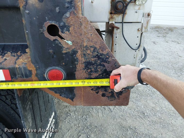 image for item DU3636 2002 International 4700 dump truck