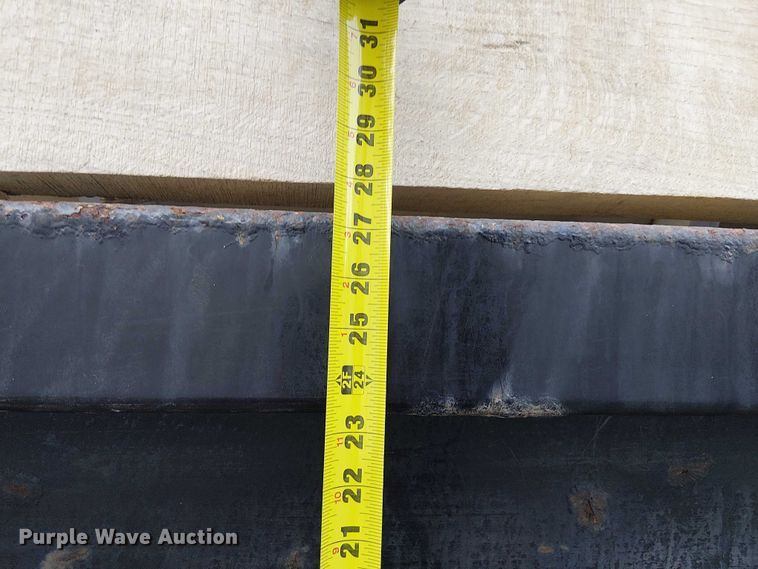 image for item DU3636 2002 International 4700 dump truck