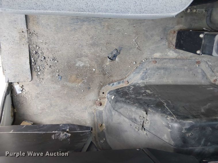 image for item DU3636 2002 International 4700 dump truck