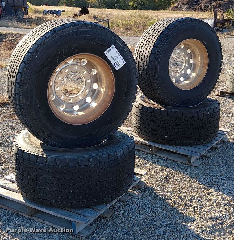 image for item DU3651 (4) Michelin 455/55R22.5 tires and wheels