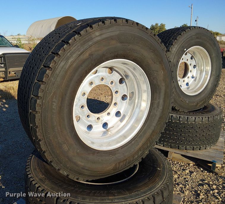 image for item DU3651 (4) Michelin 455/55R22.5 tires and wheels