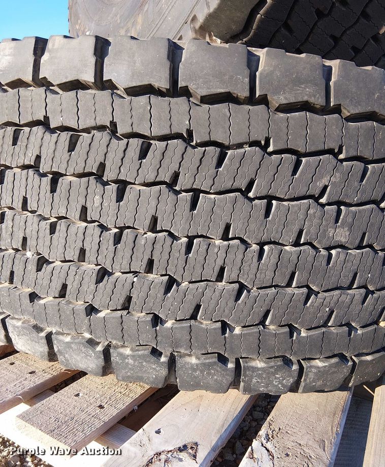 image for item DU3651 (4) Michelin 455/55R22.5 tires and wheels