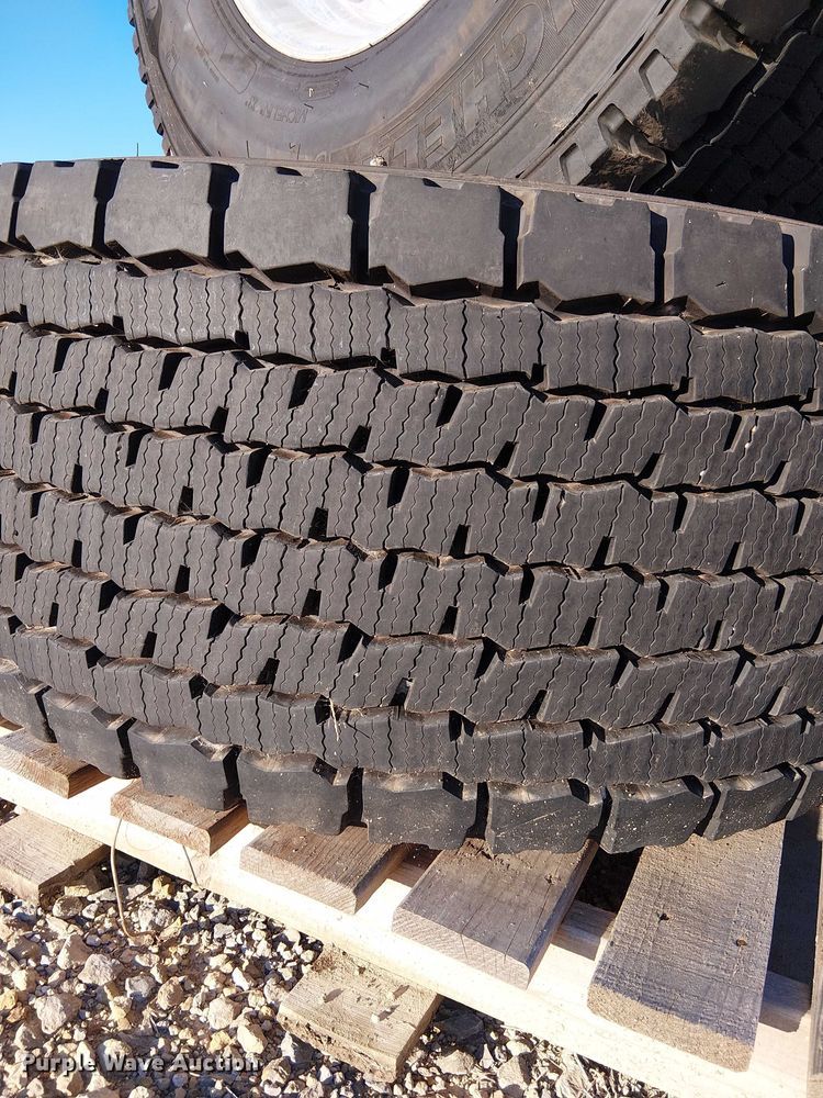 image for item DU3651 (4) Michelin 455/55R22.5 tires and wheels