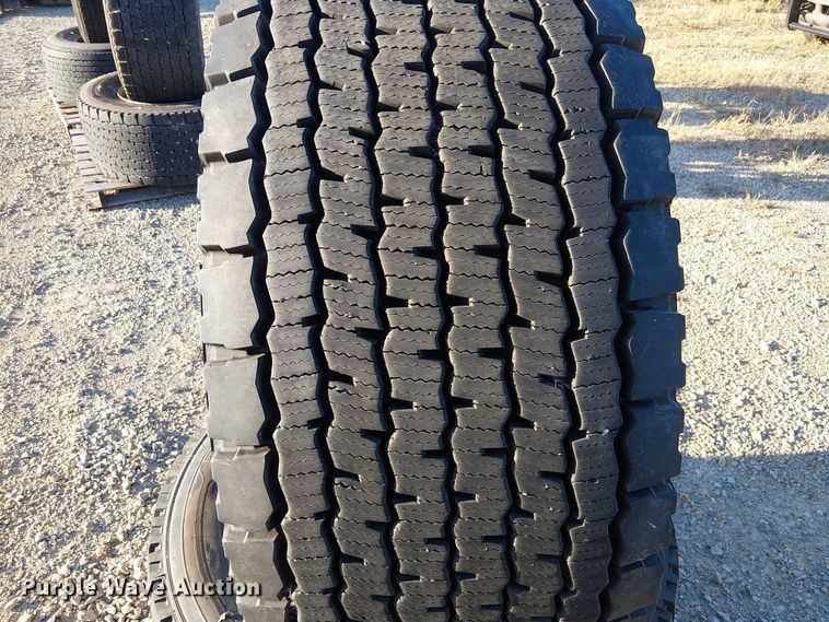 image for item DU3651 (4) Michelin 455/55R22.5 tires and wheels