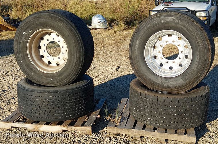 image for item DU3652 (4) Michelin 455/55R22.5 tires and wheels