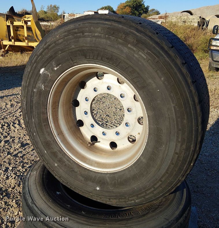 image for item DU3652 (4) Michelin 455/55R22.5 tires and wheels