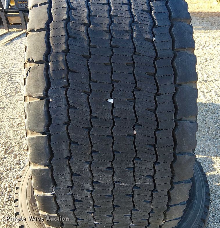 image for item DU3652 (4) Michelin 455/55R22.5 tires and wheels