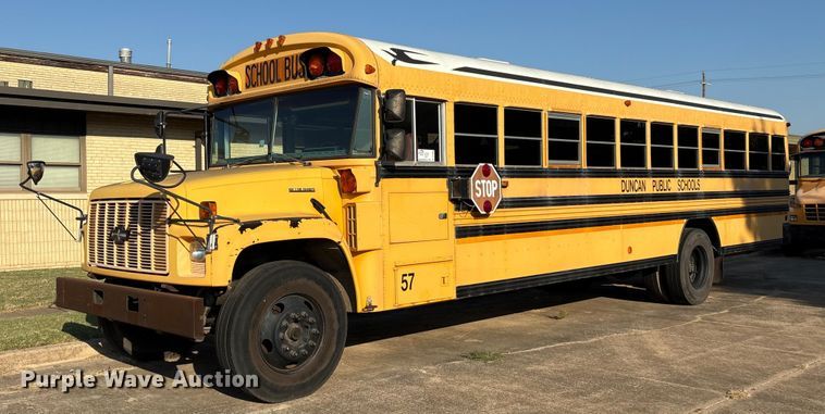 image for item DV5006 2002 Chevrolet B7T school bus