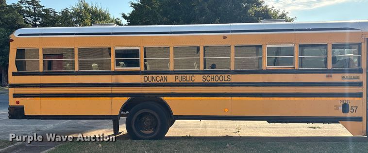image for item DV5006 2002 Chevrolet B7T school bus