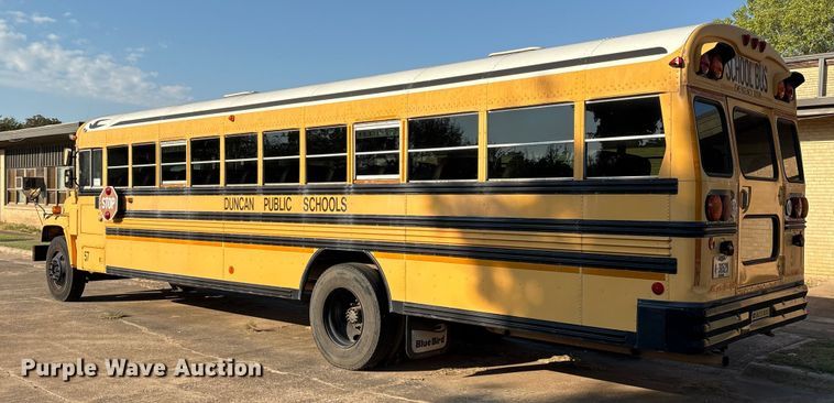 image for item DV5006 2002 Chevrolet B7T school bus
