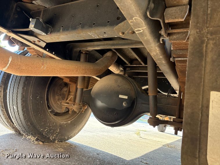 image for item DV5006 2002 Chevrolet B7T school bus