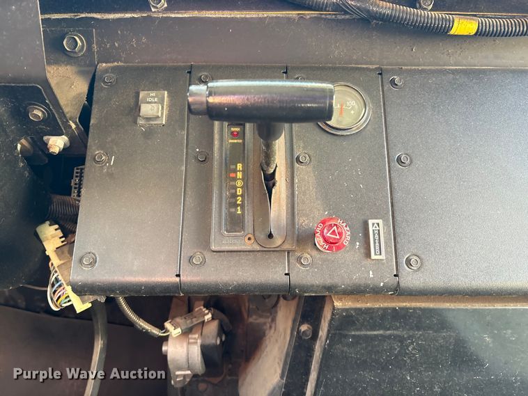 image for item DV5006 2002 Chevrolet B7T school bus