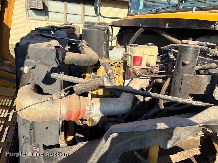 image for item DV5006 2002 Chevrolet B7T school bus