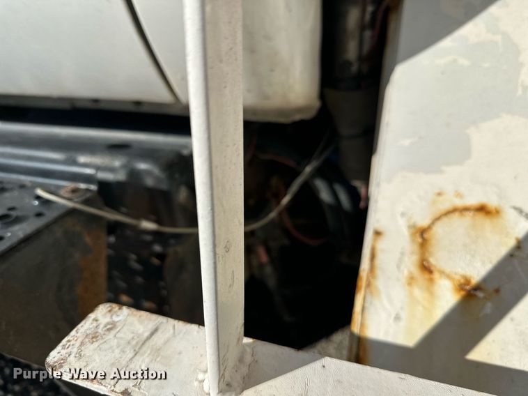 image for item DW4276 2009 Ford F750 Super Duty bucket truck