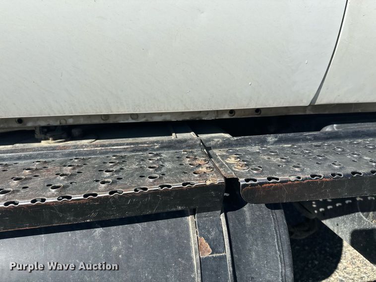 image for item DW4276 2009 Ford F750 Super Duty bucket truck