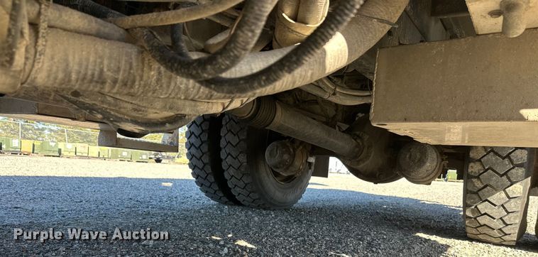 image for item DW4276 2009 Ford F750 Super Duty bucket truck