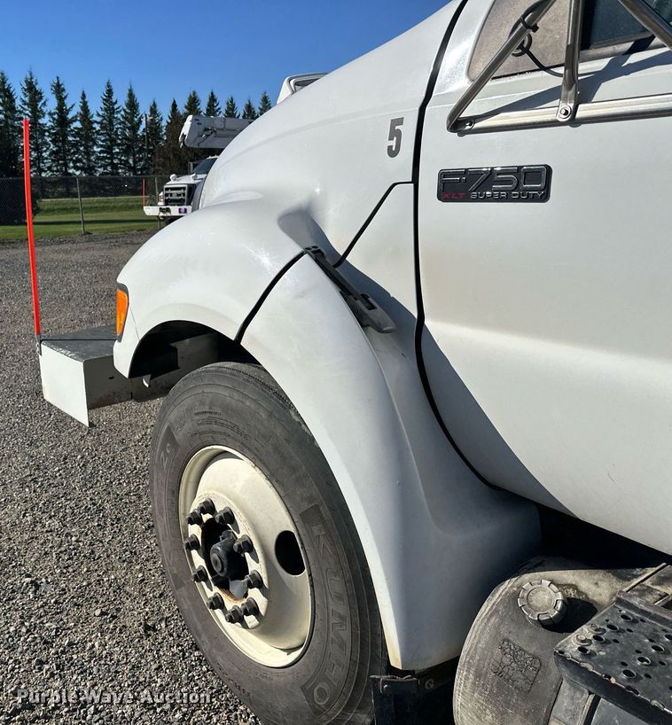 image for item DW4276 2009 Ford F750 Super Duty bucket truck