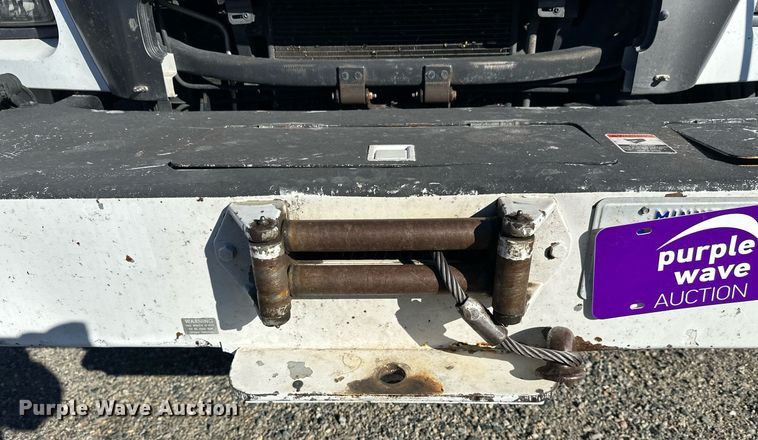 image for item DW4276 2009 Ford F750 Super Duty bucket truck