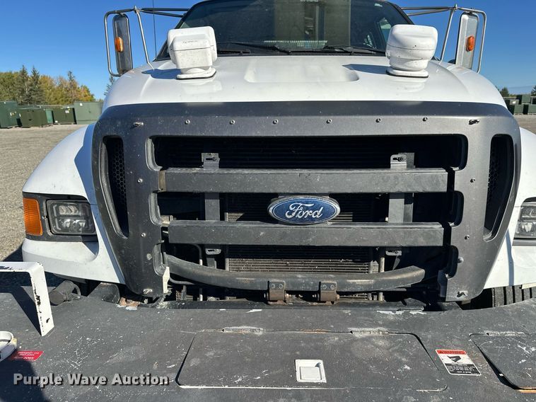 image for item DW4276 2009 Ford F750 Super Duty bucket truck