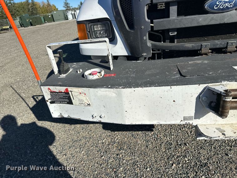 image for item DW4276 2009 Ford F750 Super Duty bucket truck