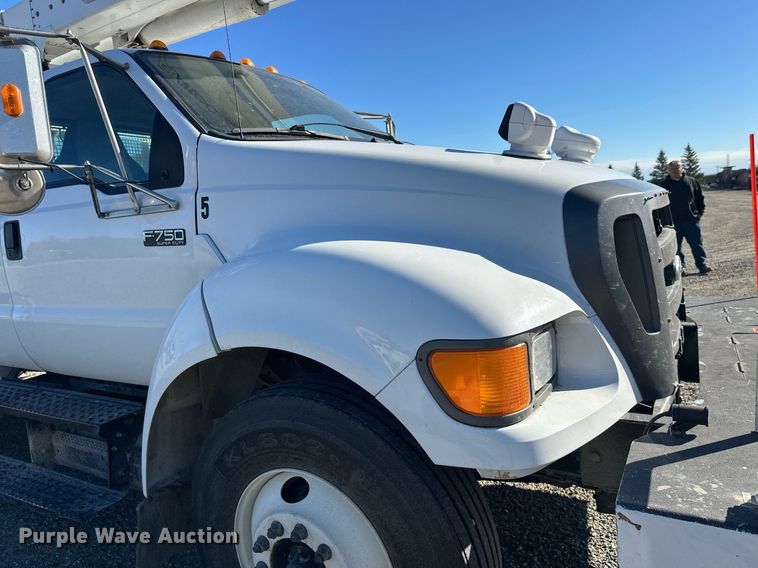 image for item DW4276 2009 Ford F750 Super Duty bucket truck