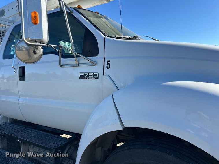 image for item DW4276 2009 Ford F750 Super Duty bucket truck