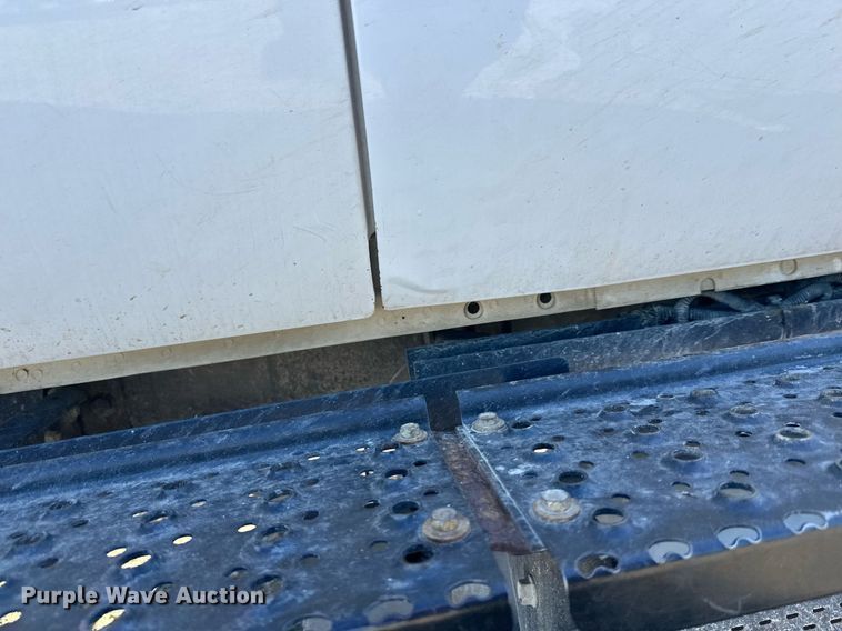 image for item DW4276 2009 Ford F750 Super Duty bucket truck