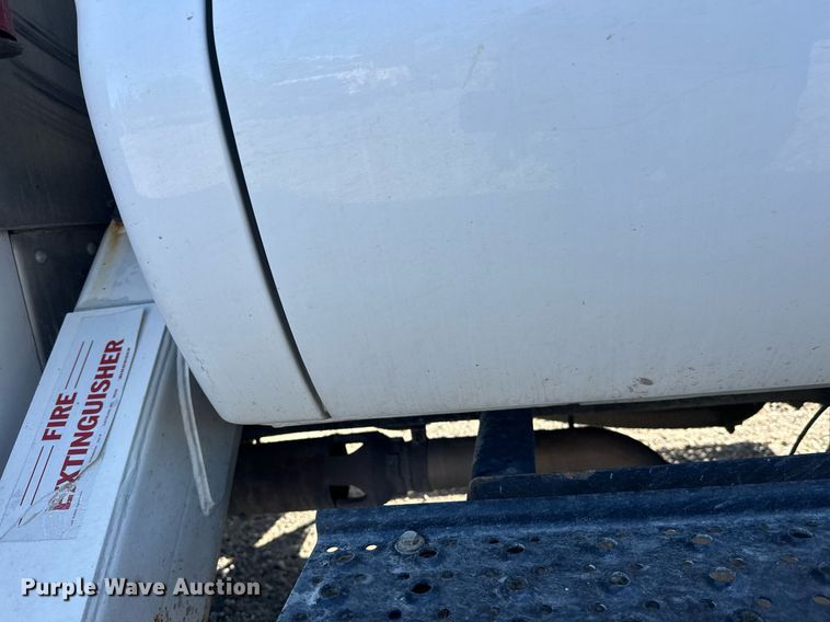 image for item DW4276 2009 Ford F750 Super Duty bucket truck