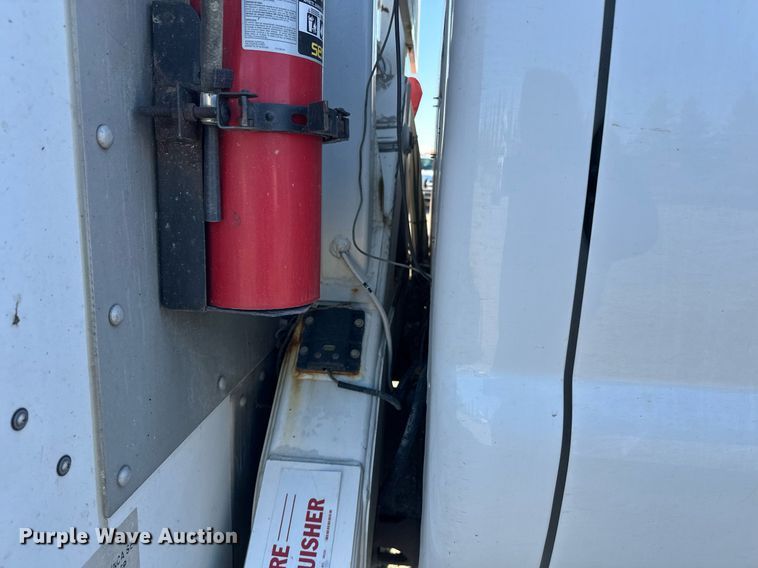 image for item DW4276 2009 Ford F750 Super Duty bucket truck