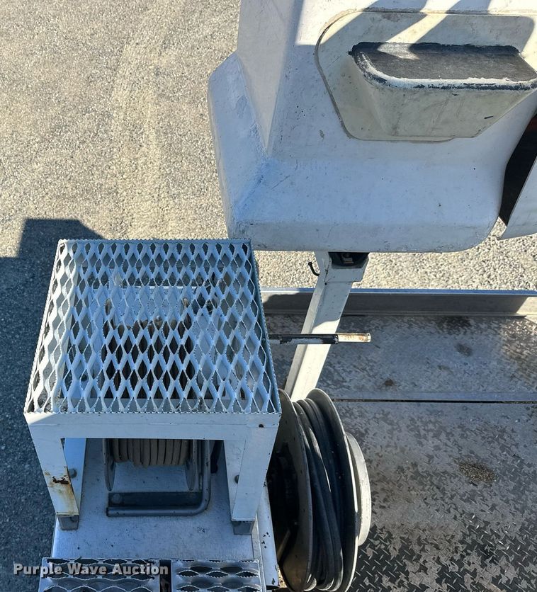 image for item DW4276 2009 Ford F750 Super Duty bucket truck