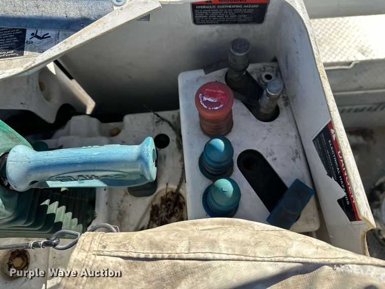 image for item DW4276 2009 Ford F750 Super Duty bucket truck