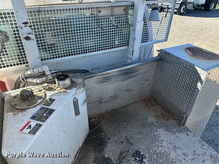 image for item DW4276 2009 Ford F750 Super Duty bucket truck