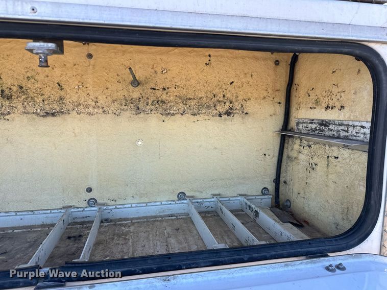 image for item DW4276 2009 Ford F750 Super Duty bucket truck