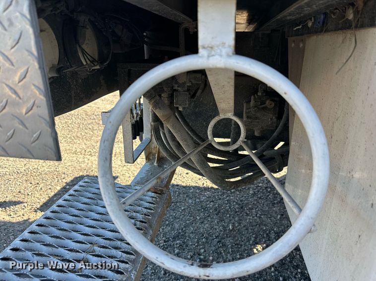 image for item DW4276 2009 Ford F750 Super Duty bucket truck