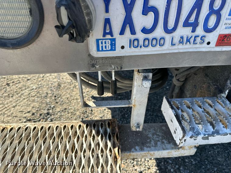 image for item DW4276 2009 Ford F750 Super Duty bucket truck