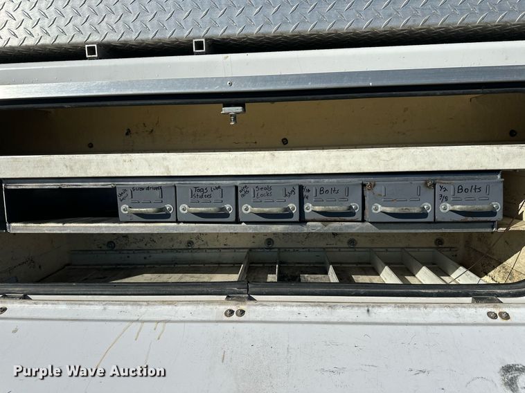 image for item DW4276 2009 Ford F750 Super Duty bucket truck