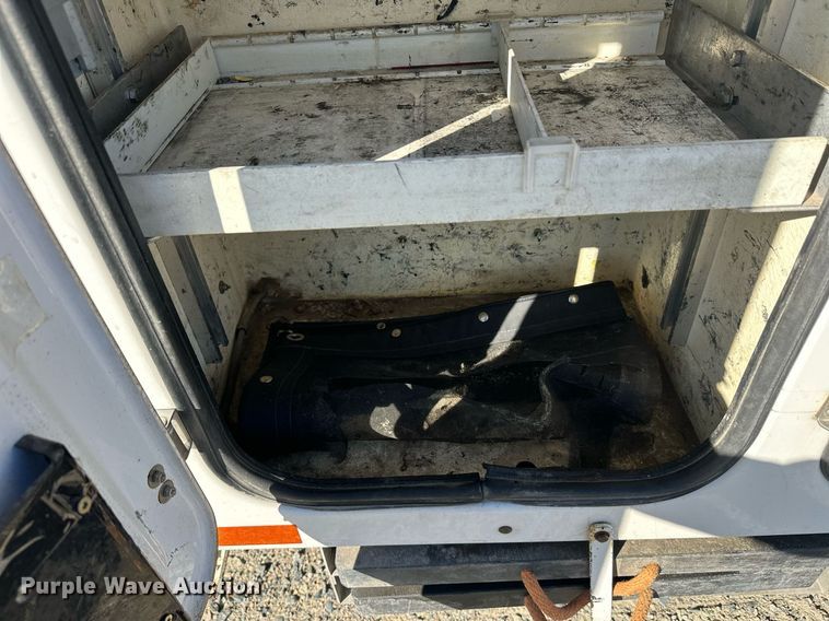 image for item DW4276 2009 Ford F750 Super Duty bucket truck