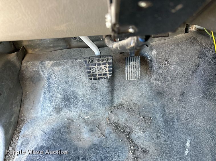 image for item DW4276 2009 Ford F750 Super Duty bucket truck