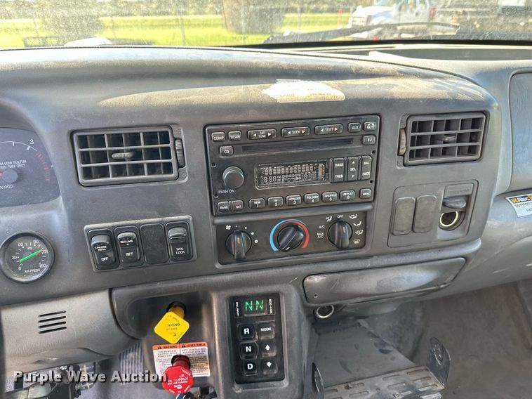 image for item DW4276 2009 Ford F750 Super Duty bucket truck