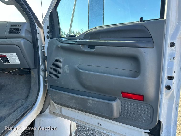 image for item DW4276 2009 Ford F750 Super Duty bucket truck