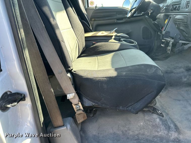 image for item DW4276 2009 Ford F750 Super Duty bucket truck