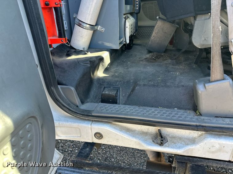 image for item DW4276 2009 Ford F750 Super Duty bucket truck