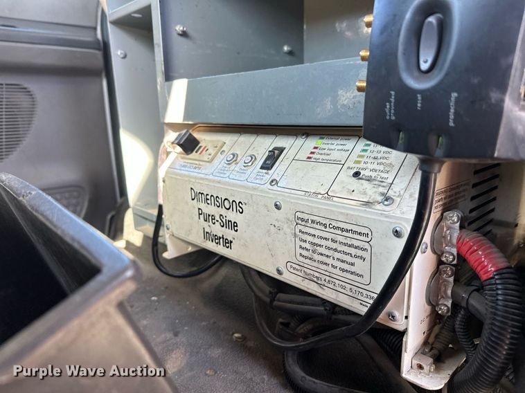 image for item DW4276 2009 Ford F750 Super Duty bucket truck