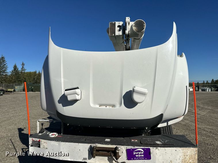 image for item DW4276 2009 Ford F750 Super Duty bucket truck