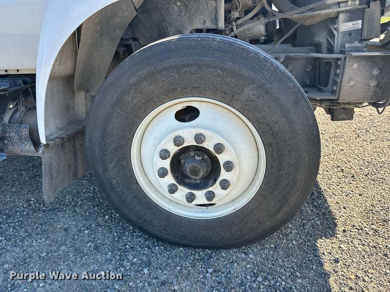 image for item DW4276 2009 Ford F750 Super Duty bucket truck