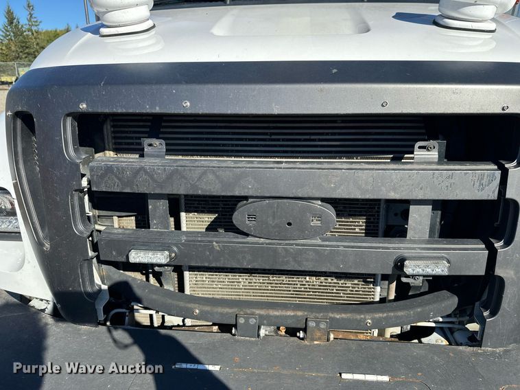 image for item DW4277 2013 Ford F750 Super Duty bucket truck