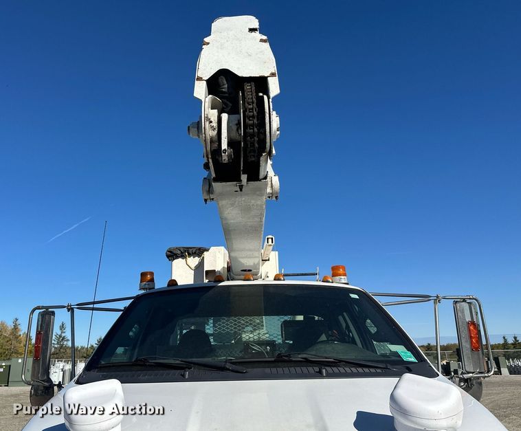 image for item DW4277 2013 Ford F750 Super Duty bucket truck