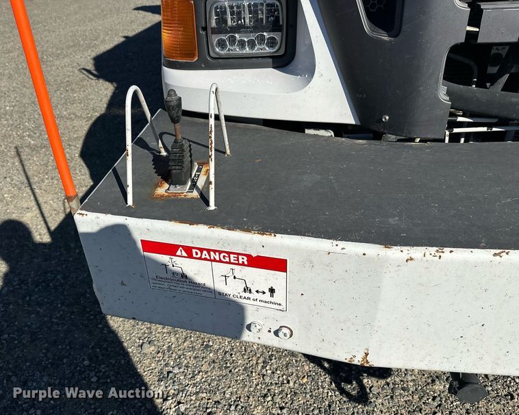 image for item DW4277 2013 Ford F750 Super Duty bucket truck