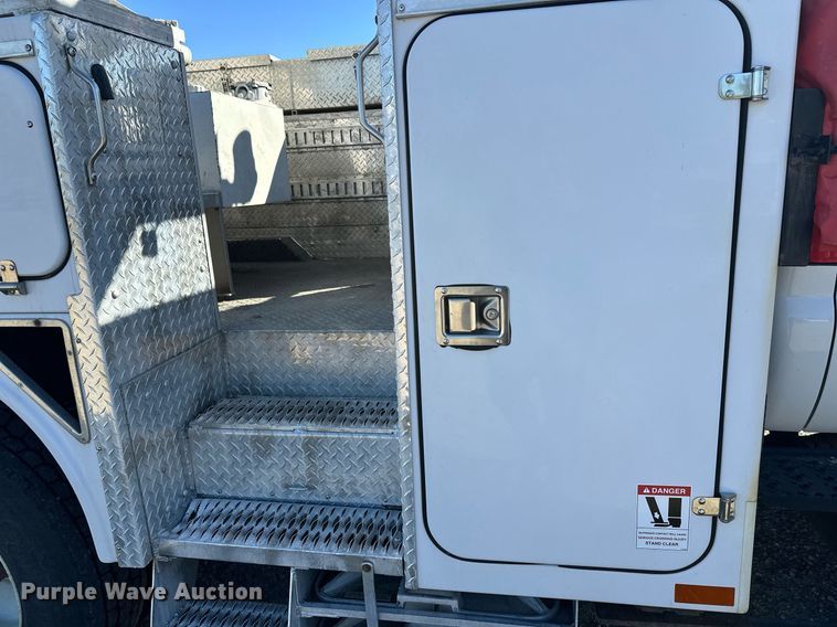 image for item DW4277 2013 Ford F750 Super Duty bucket truck